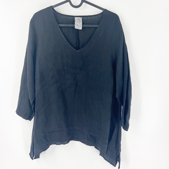 ✅ LA FIXSUN BLACK LINEN SHARKBITE SCOOP NECK TOP/TUNIC LAGENLOOK SIZE SMALL - Picture 1 of 4